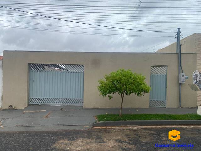 #105 - Casa para Venda em Cuiabá - MT - 1